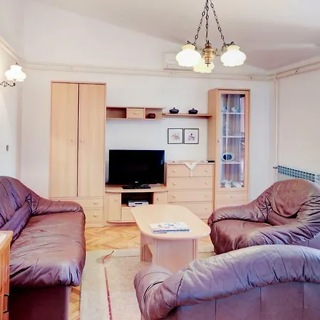 Belvedere Apartment *