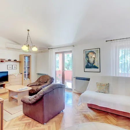 Apartment Belvedere *